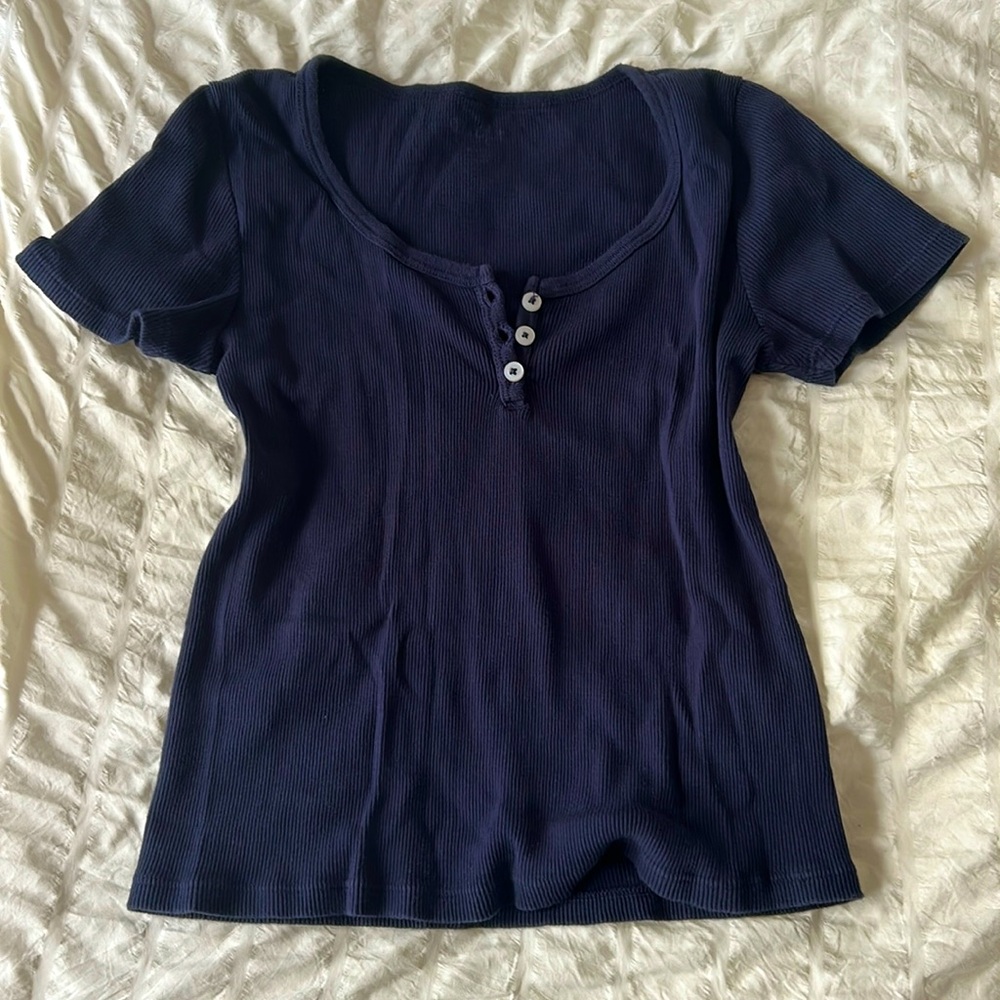 shirt is from John Galt, (Brandy Melville) one size, (0) color: navy blue